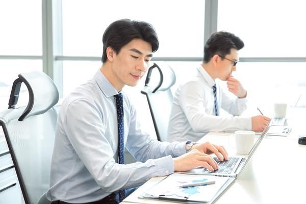 《快递员工作辛劳，如何保证营养均衡和健康？》图1