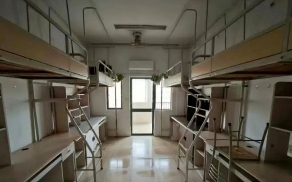 中国药科大学主图