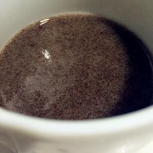 豆?jié){機(jī)制作黑木耳健康熱飲的做法 步驟4