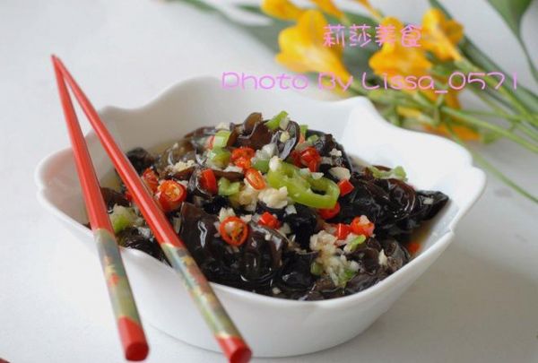 鮮香黑木耳的做法