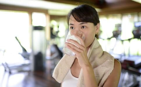 冬季哪些運(yùn)動(dòng)可以減肥 冬季有哪些有氧運(yùn)動(dòng) 冬季做什么運(yùn)動(dòng)可以減脂