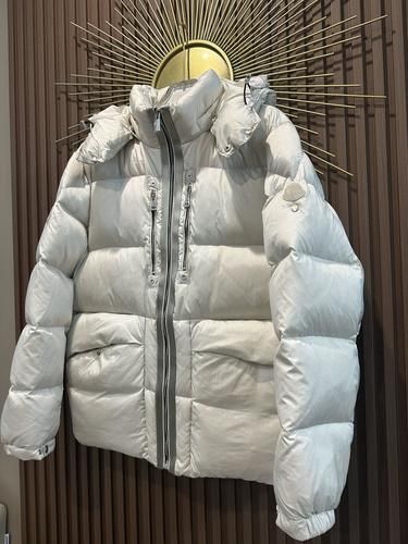 Moncler宋茜同款