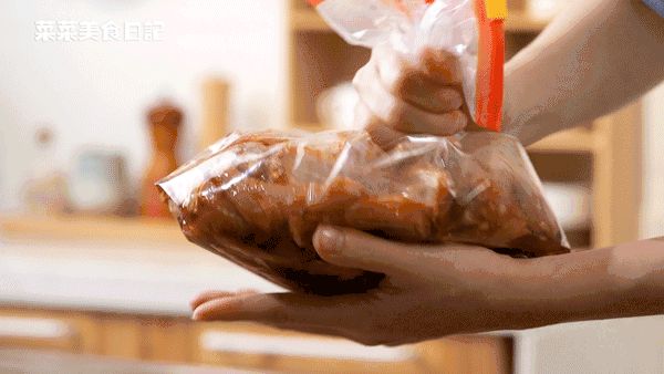 純奶手撕吐司的做法 步驟1