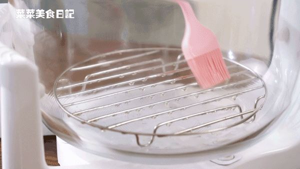 純奶手撕吐司的做法 步驟1