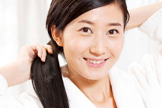 保鮮膜裹身減肥要慎行