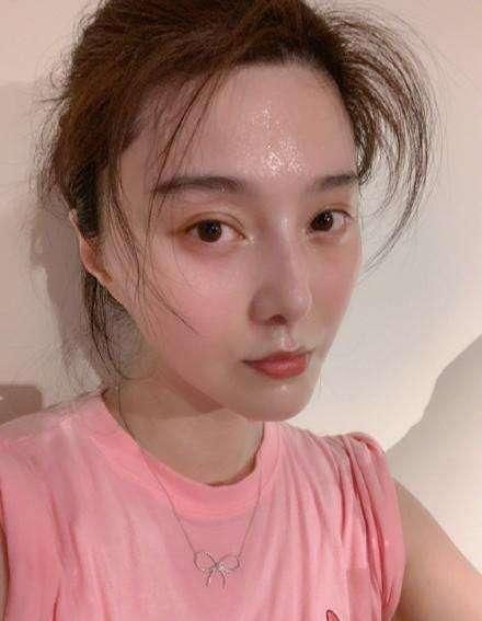 38歲范冰冰瘋狂健身，運(yùn)動(dòng)量太驚人，下巴尖尖瘦成小V臉