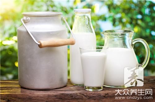 什么時(shí)間喝牛奶減肥效果好呢