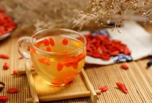 枸杞到底怎么吃，枸杞四种健康吃法！枸杞怎么选？4步轻松搞定！