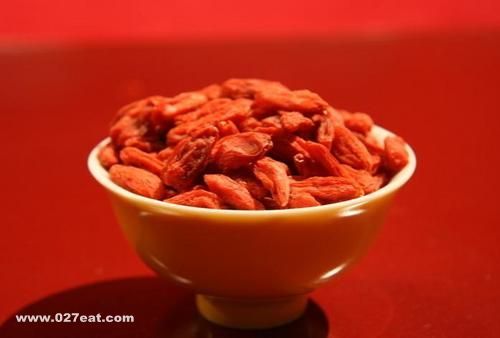 枸杞怎么吃補(bǔ)腎？八款簡(jiǎn)易家常枸杞藥膳食譜 www.027eat.com
