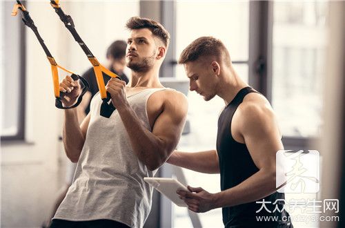 鍛煉脊柱最簡單的運動