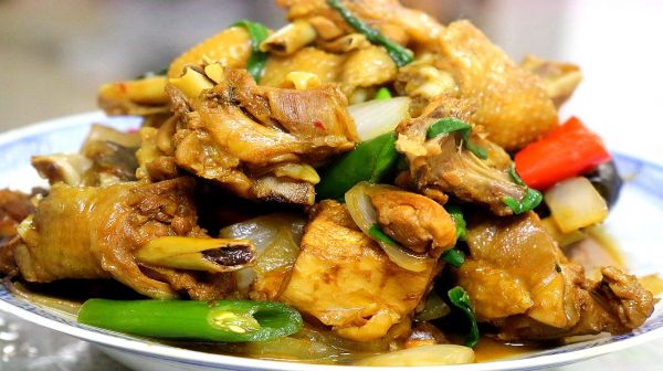 鸡肉和它是绝配，味道鲜极了，健康又营养，软烂脱骨，赶快试试