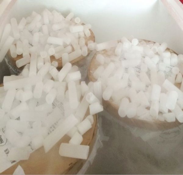 闸北干冰冷冻运输|标本冷藏保鲜冰块柱状干冰食用冰厂家