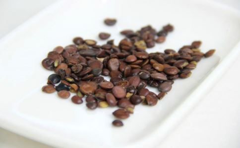圍絕經(jīng)期失眠怎么辦 圍絕經(jīng)期失眠有哪些調(diào)理方法 圍絕經(jīng)期失眠喝什么茶調(diào)理