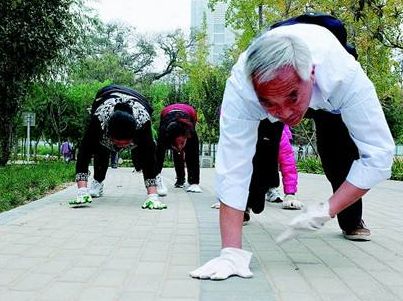老人爬行健身法動(dòng)作要領(lǐng)有哪些