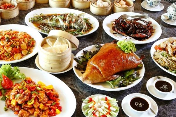 一顿饭的热量 一顿饭的热量有多少 一顿饭的热量是多少