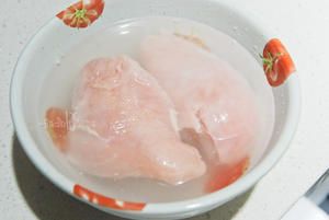 2种用微波炉也能煮出超嫩鸡胸肉的方法！@坏露露的露台食光的做法 步骤6