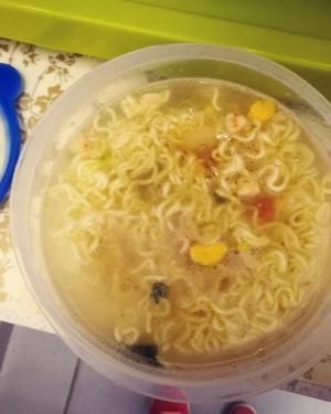 微波爐方便面——傳說中驚為天人的美味的做法 步驟3