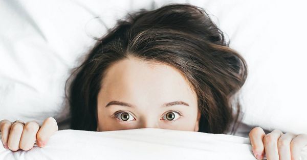 因生酮飲食而失眠的女性
