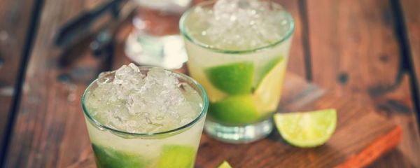 曝一大學(xué)內(nèi)飲品店禁止用冰塊 喝冰飲受涼導(dǎo)致拉肚子怎么辦 喝冰飲受涼導(dǎo)致拉肚子怎么回事