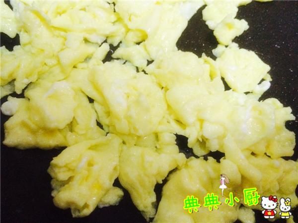 教你如何炒出一盘松软鲜嫩的鸡蛋？