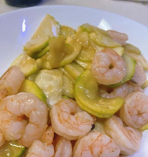 美味健康西葫蘆蝦仁炒雞蛋（做法簡單營養(yǎng)豐富低脂低熱）