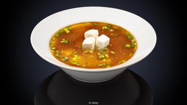 一碗味噌湯中含有約2.7克鹽。