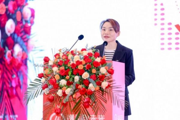 　海底撈執(zhí)行董事兼副總經理宋青