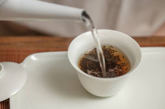 各類茶的注水方式，五種泡茶注水方法