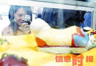 第2届性文化节开幕最新网上性爱产品亮相图