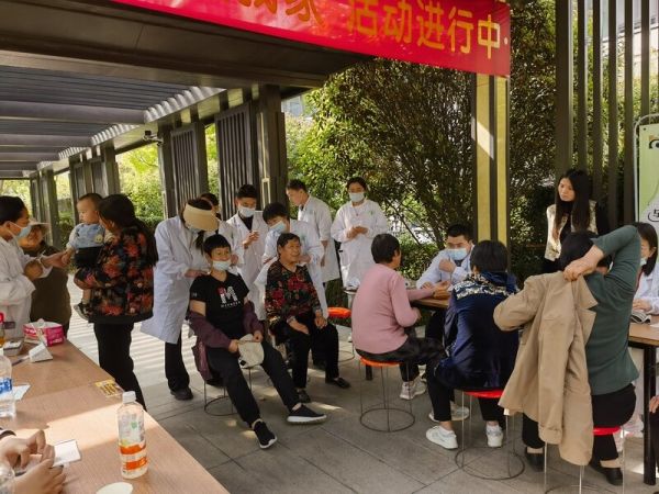 菏泽中康中医诊所进小区，爱心义诊暖人心