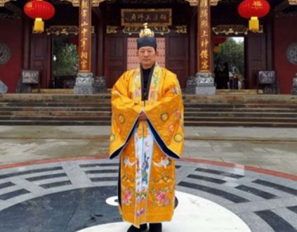 中醫(yī)國(guó)粹道醫(yī)學(xué)自然療法無(wú)影針?lè)▏?guó)際針灸師中醫(yī)學(xué)教授——宮守汪