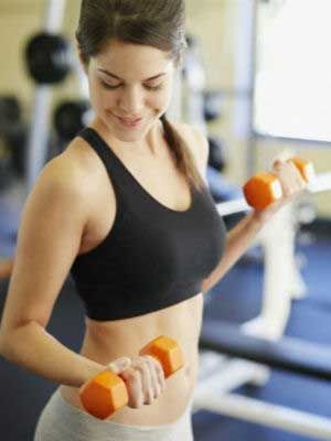 早起15分钟做好卧室健身运动