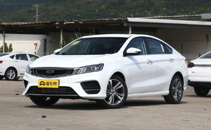 吉利缤瑞2020款新增1.4T CVT豪华型，百公里综合油耗为6.1升