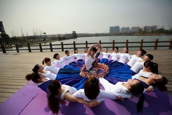 这些睡前瑜伽有助于睡眠 瑜伽体式