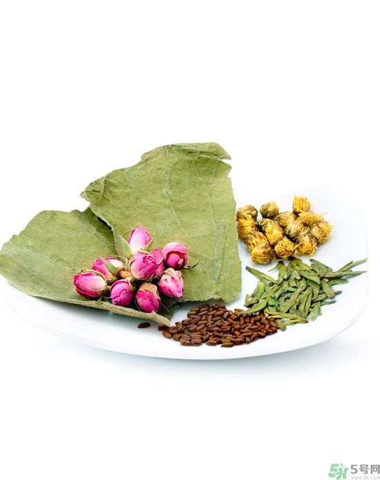 荷叶冬瓜减肥茶的做法是什么?喝荷叶冬瓜减肥茶有什么注意事项?