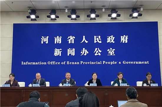 河南完善“一老一小”服務(wù) 精準(zhǔn)托舉美好生活