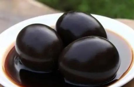  陈醋泡鸡蛋有啥功效与作用(陈醋泡鸡蛋的做法步骤)