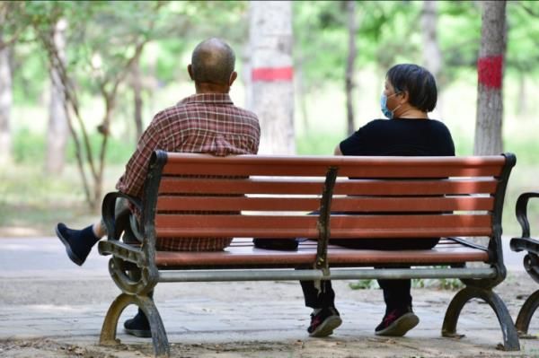 每天久坐的人，他們身體器官正在悄悄發(fā)生變化……