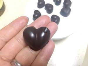 自制黑巧克力（从原材料做起的）的做法步骤 第7步