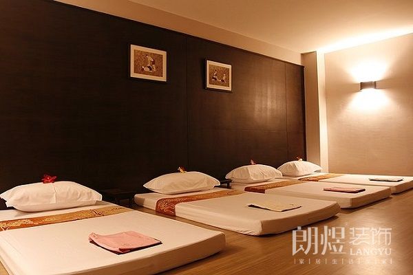 簡(jiǎn)裝的中醫(yī)針灸按摩理療店裝修效果圖