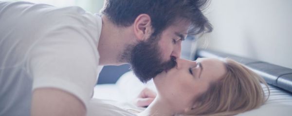 性生活姿势有哪些 盘点夫妻性生活的几种姿势 夫妻性生活的姿势
