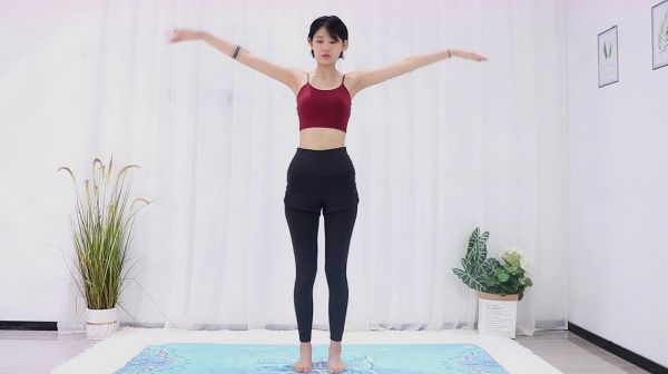 每天睡前擺擺臂，燃燒深層脂肪，堅(jiān)持一個(gè)月，胳膊變細(xì)了