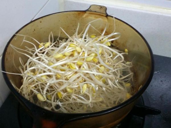 純奶手撕吐司的做法 步驟1