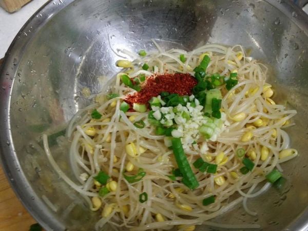純奶手撕吐司的做法 步驟1
