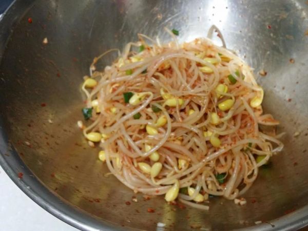 純奶手撕吐司的做法 步驟1
