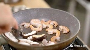 减肥也能吃的韩式香辣拌饭的做法步骤 第2步