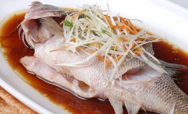 美味清蒸魚，這幾個(gè)小技巧滿足你