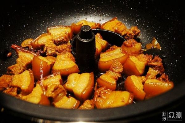 紅燒肉不炒糖色不加一滴油，Q彈入味肥而不膩_新浪眾測(cè)