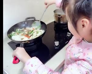 少油少鹽清清爽爽炒年糕的做法 步驟4