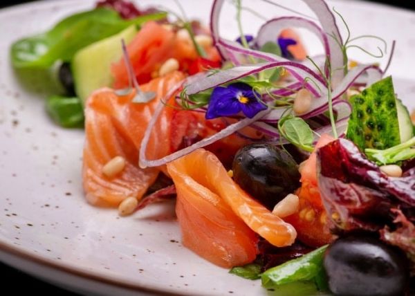 Salmón, uno de los pescados grasos más consumidos